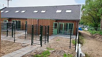 8 woningen Pesse Hoving Hekwerk B.V. Stadskanaal